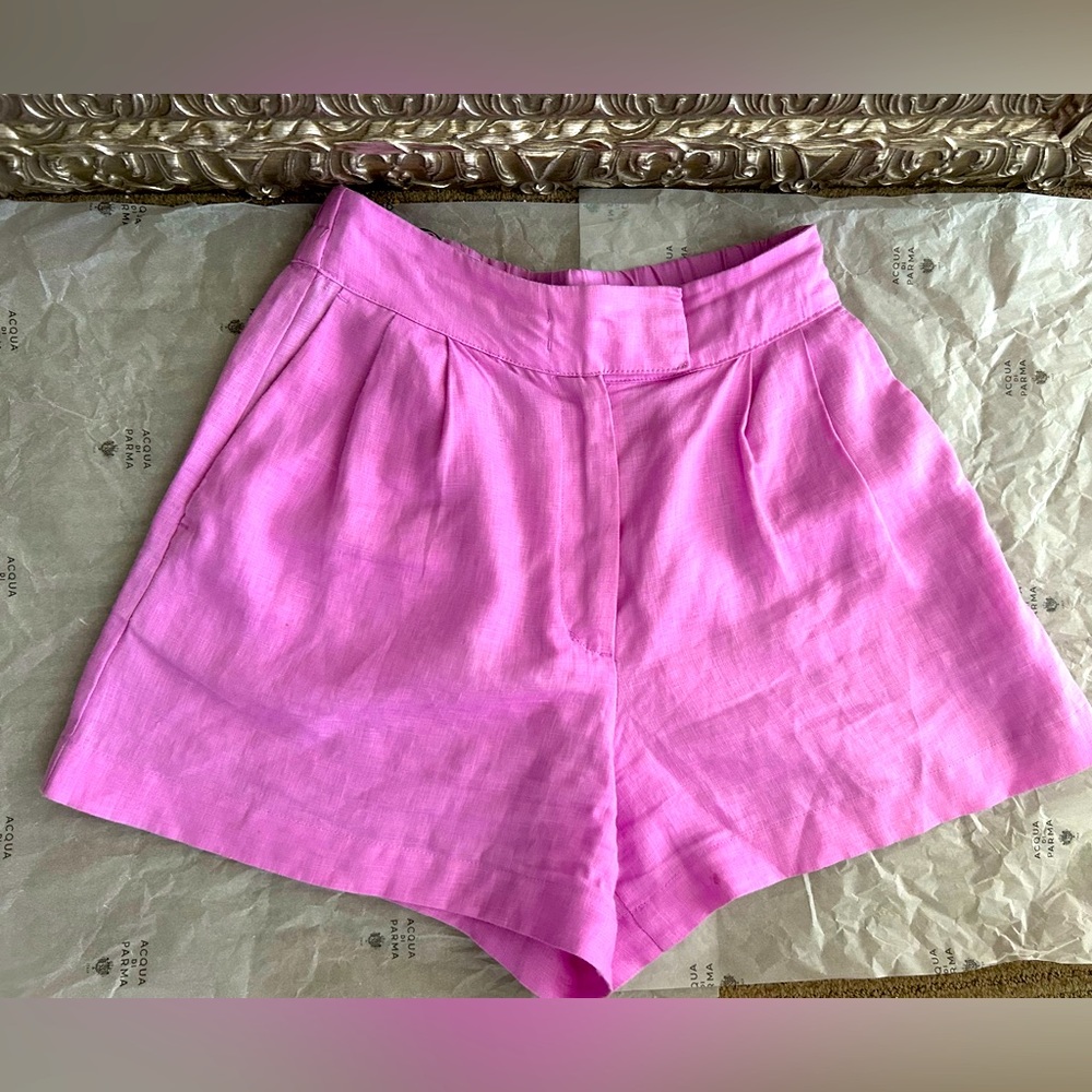 Linen shorts
